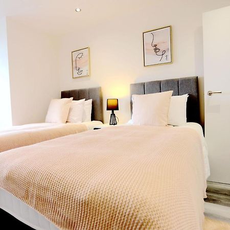 Birmingham Necairport Interchange Shortstay Homebase Luaran gambar