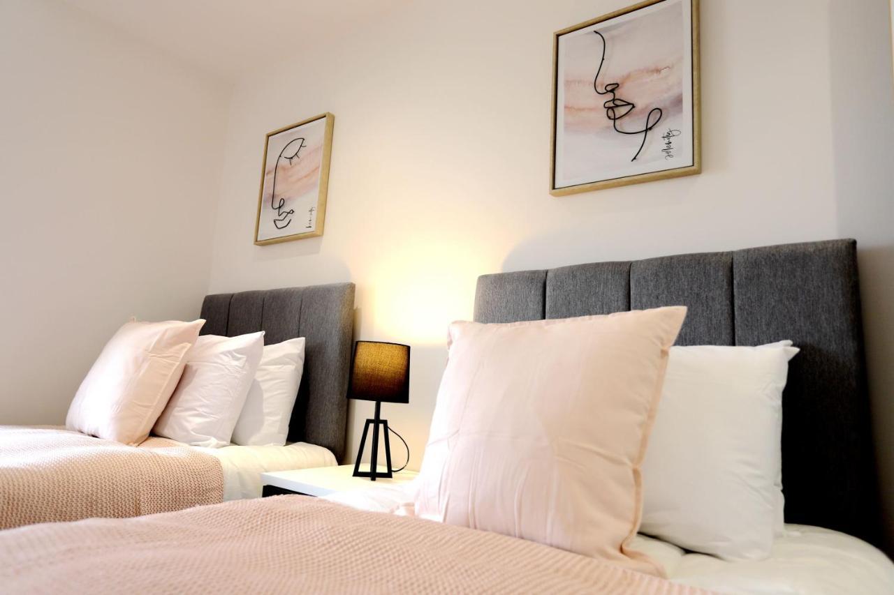 Birmingham Necairport Interchange Shortstay Homebase Luaran gambar