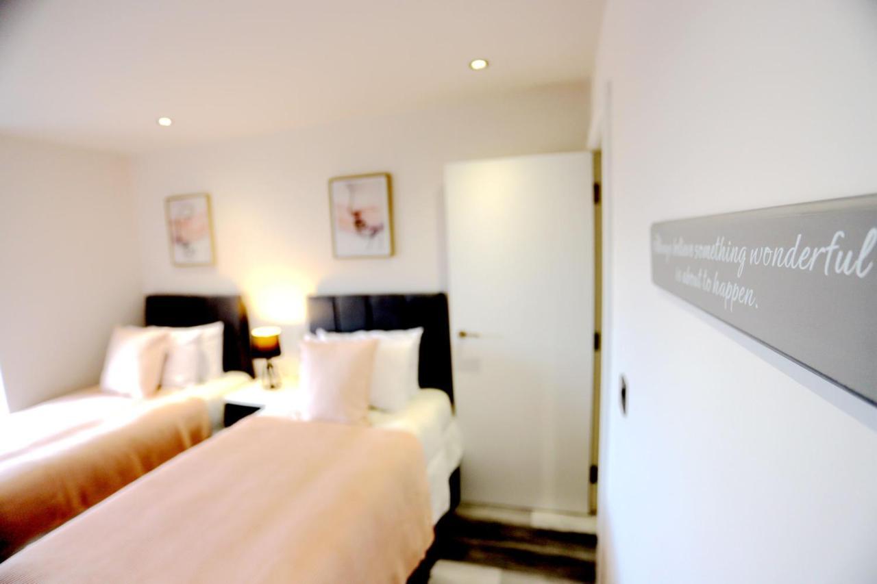 Birmingham Necairport Interchange Shortstay Homebase Luaran gambar